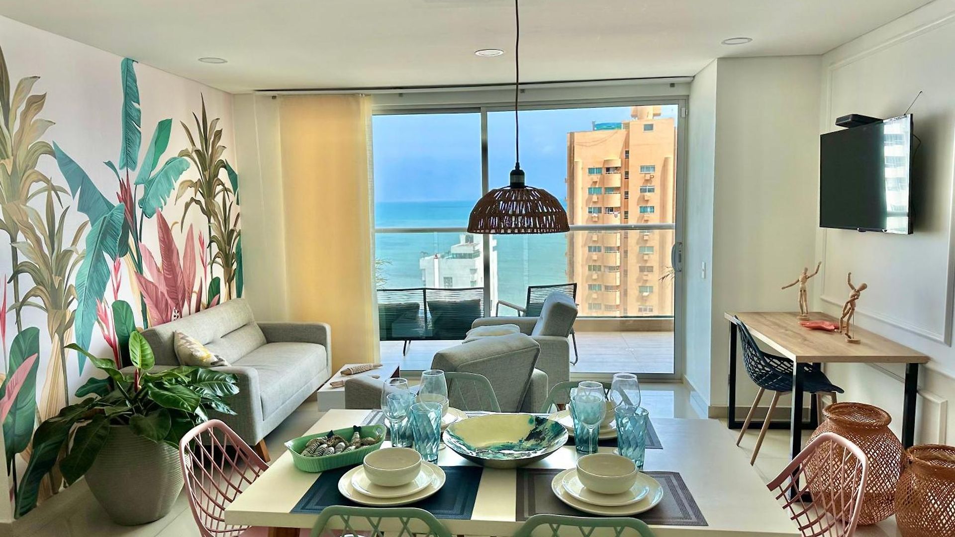 New With Great Sunsets Near Historic Center And Apartment