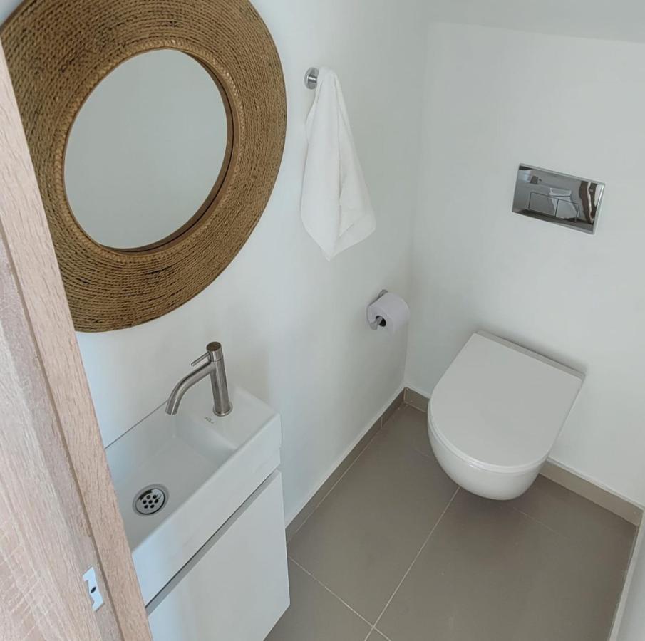 Duplex En Cerca A Playa/casco Histórico *